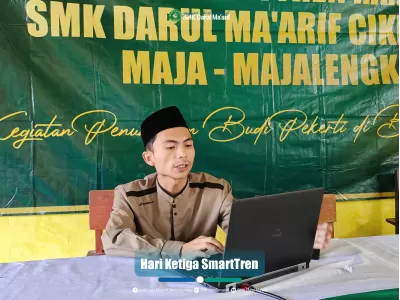 Penyampaian Materi SmartTren Ramadhan