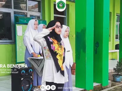 Upacara Bendera hari Senin